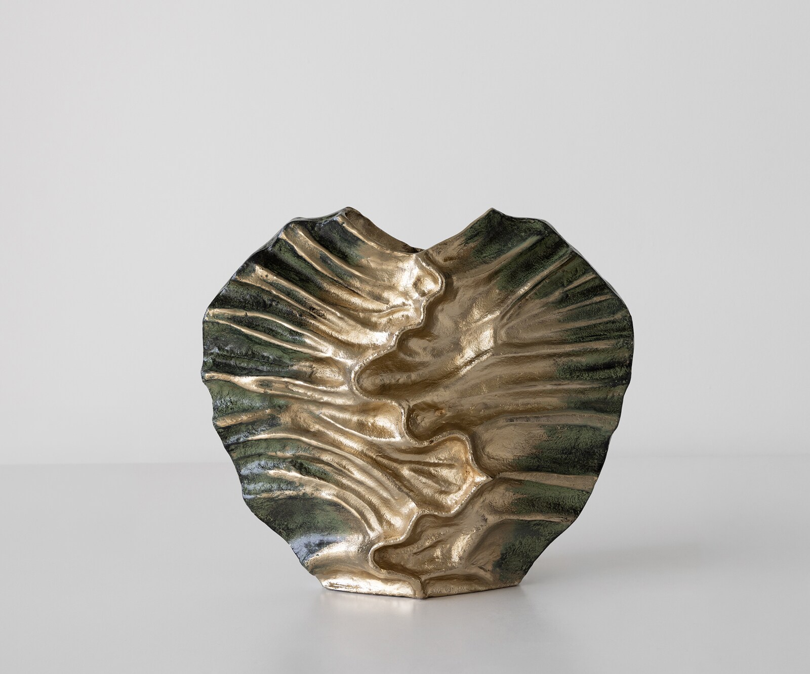 Vaas Nerina B47 x D18 x H42 cm Aluminium Verde Antico Handgemaakt 2