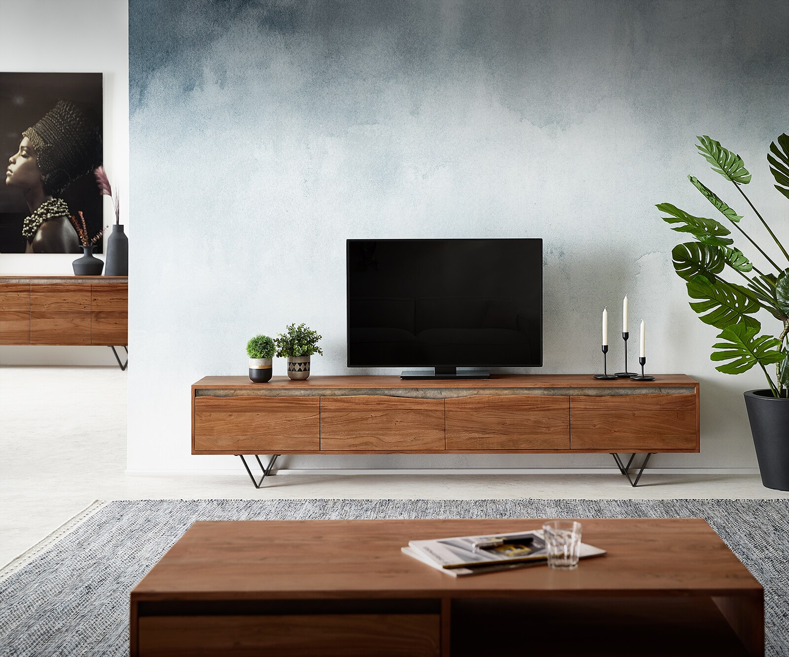 Tv-meubel Stonegrace 220 cm acacia bruin boomkant 4 deuren V-poot zwart 1