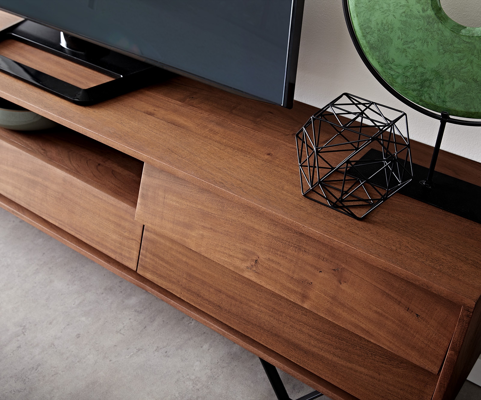 TV-Meubel Eloi Acacia Bruin 200x35 cm 2 Deuren 1 Lade V-Poot Zwart 5 TV-Meubel Eloi Acacia Bruin 200x35 cm 2 Deuren 1 Lade V-Poot Zwart 5