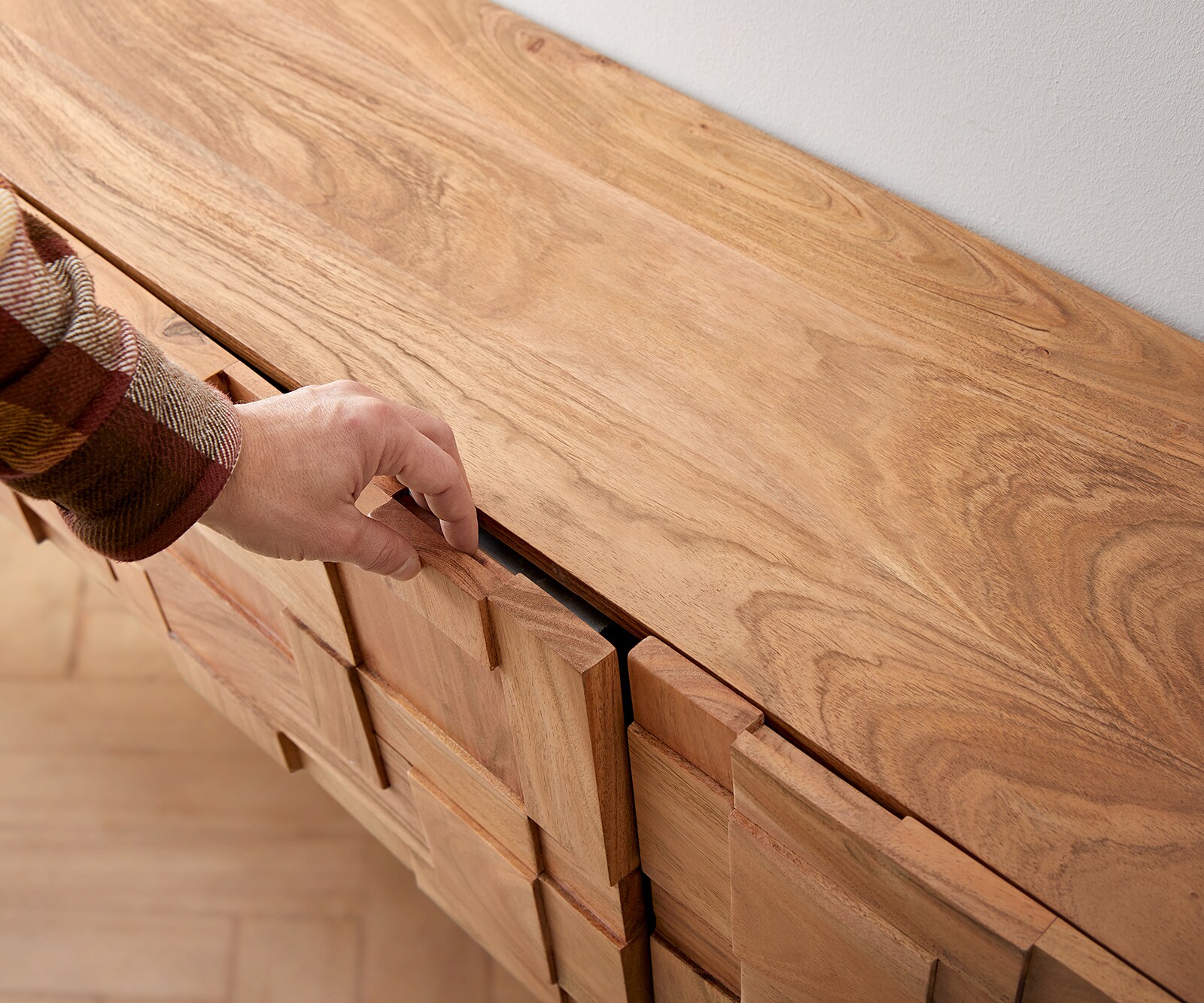 Dressoir Puzzle 175 cm acacia natuur 3 deurs poot zwevend metaal zwart 4