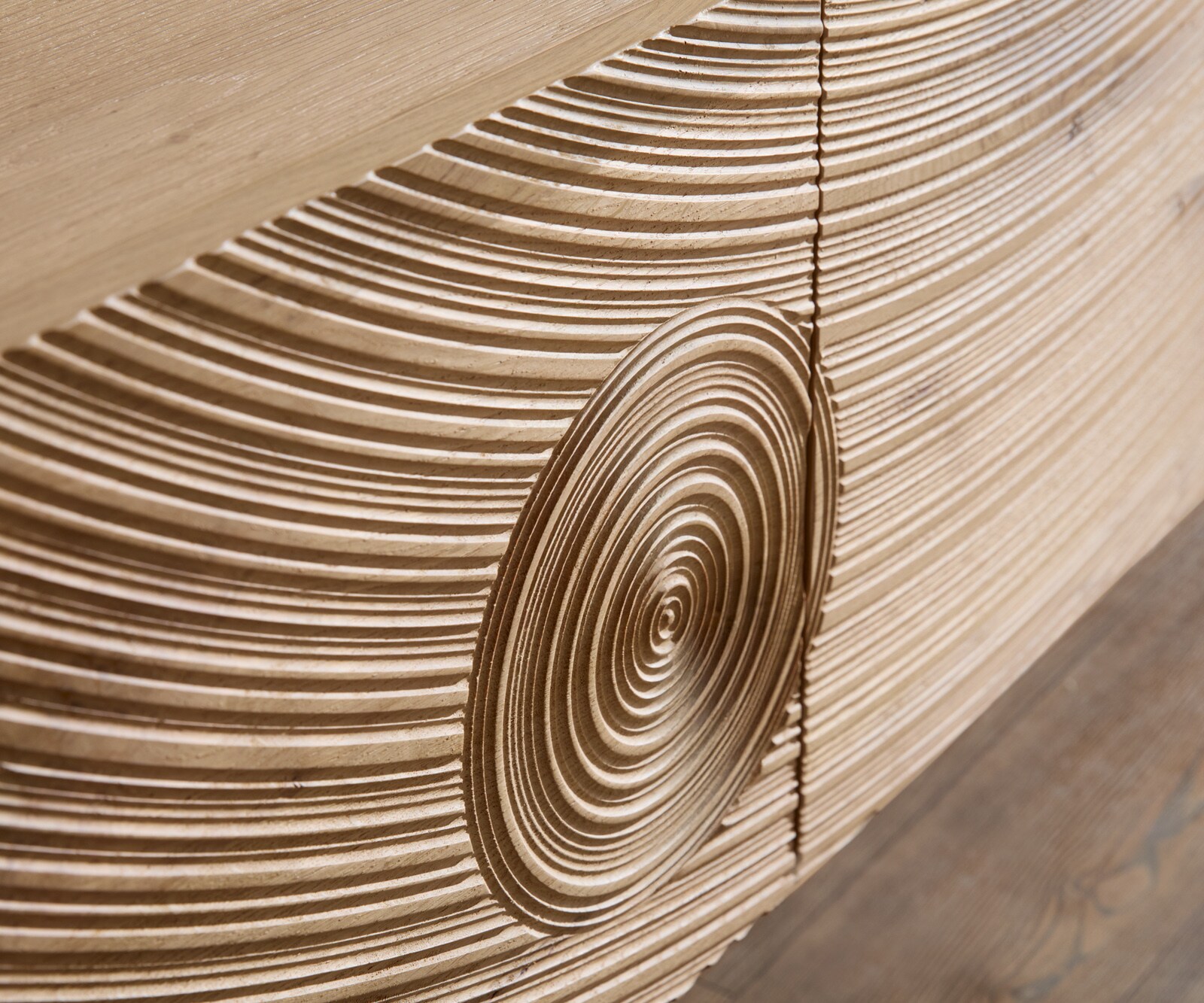 Dressoir Ashara 200 cm eiken natuur 3D-effect 4 deuren met metalen onderstel zwart 3