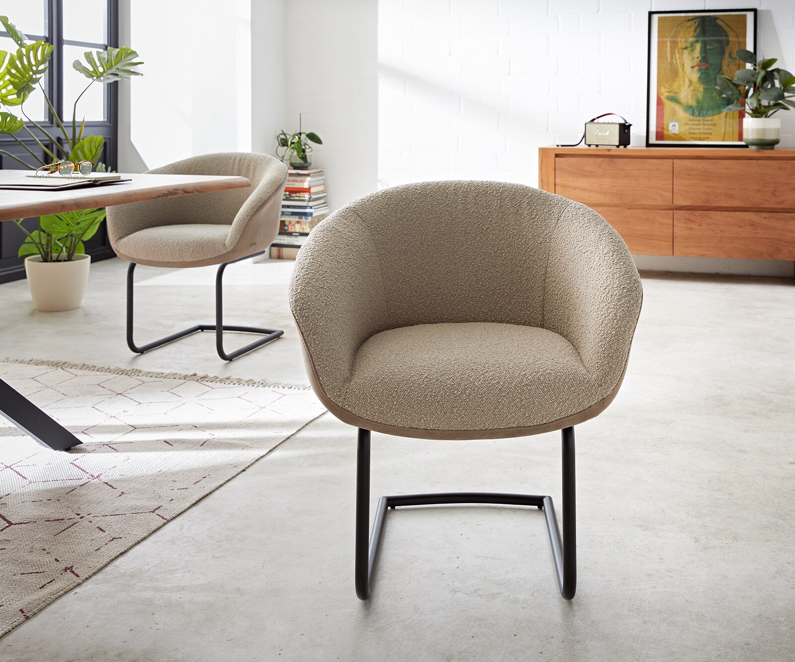 Sledemodel Vinka-Flex met armleuning materiaalmix mud sledemodel rond zwart pocketveer kern 1 Sledemodel Vinka-Flex met armleuning materiaalmix mud sledemodel rond zwart pocketveer kern 1