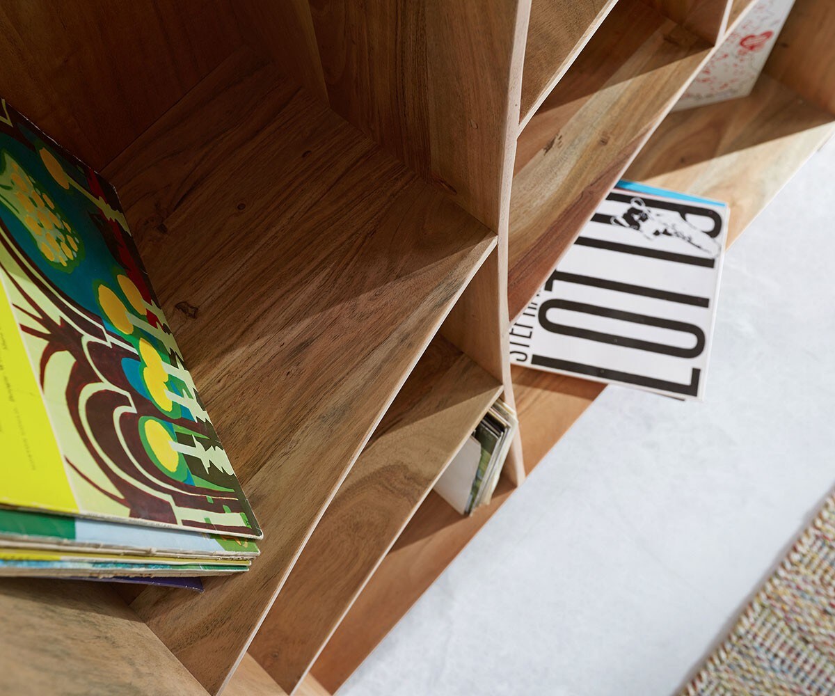 Boekenkast Live-Edge 121 cm van acacia natuur links 5