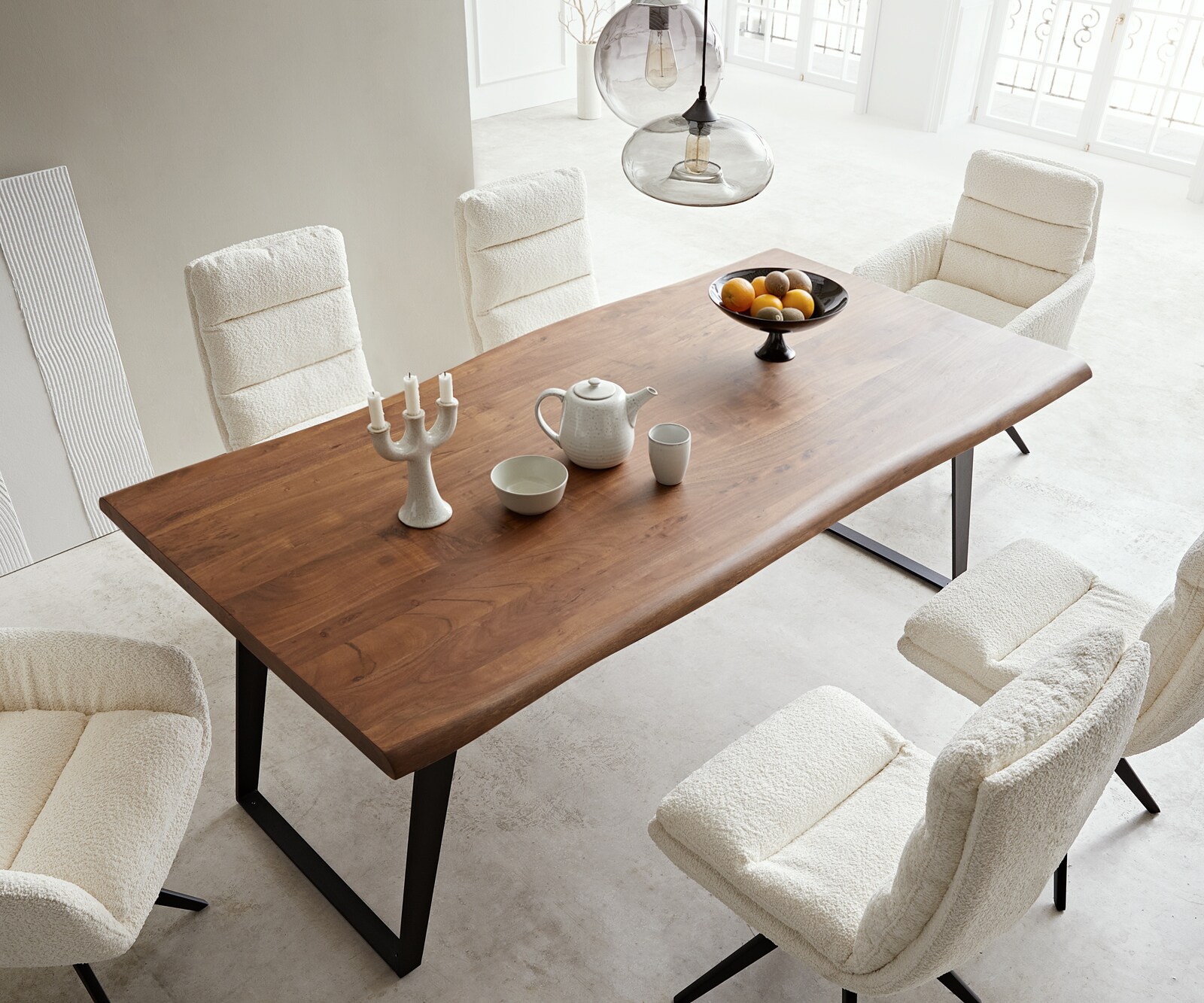Eettafel Edge 200x100 acacia bruin metaal schuin Live-Edge 3