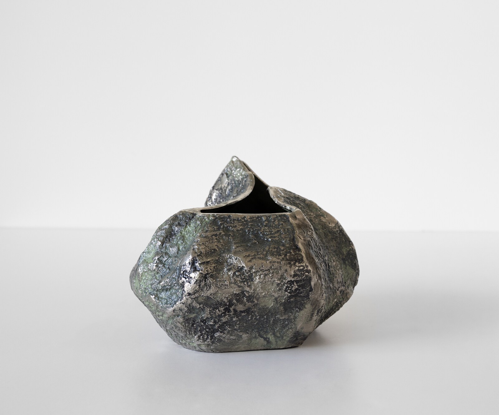 Vaas Cratera B29 x D24 x H19 cm Aluminium Verde Antico Handgemaakt 2