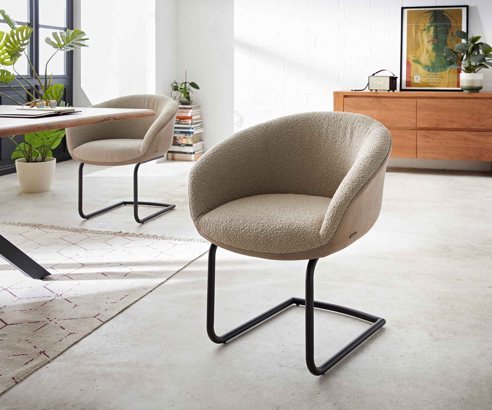 Sledemodel Vinka-Flex met armleuning materiaalmix mud sledemodel rond zwart pocketveer kern Sledemodel Vinka-Flex met armleuning materiaalmix mud sledemodel rond zwart pocketveer kern