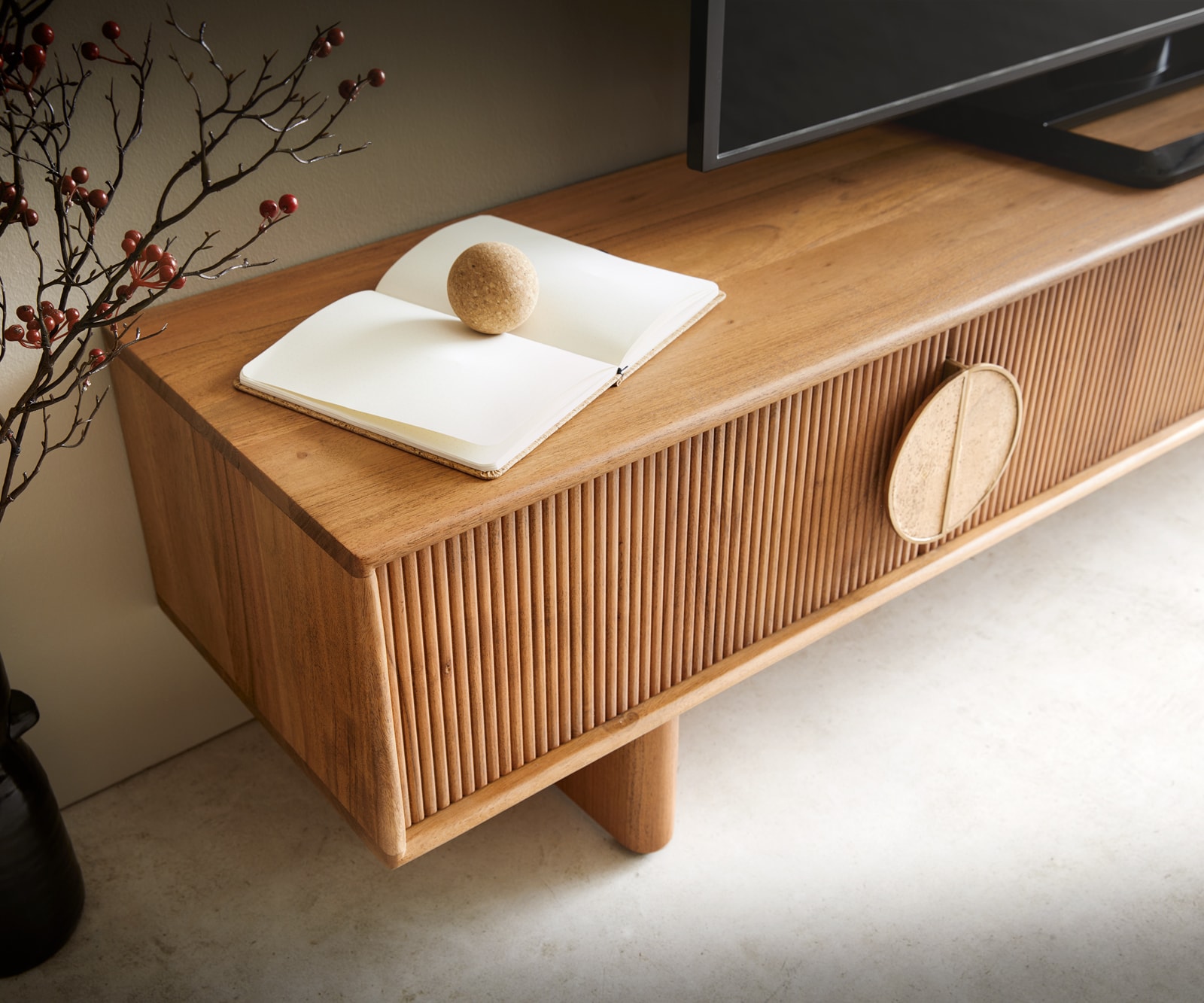 Tv-meubel Surimu 200 cm acacia lichtbruin 4 deuren kurkgreep houten poten 6 Tv-meubel Surimu 200 cm acacia lichtbruin 4 deuren kurkgreep houten poten 6