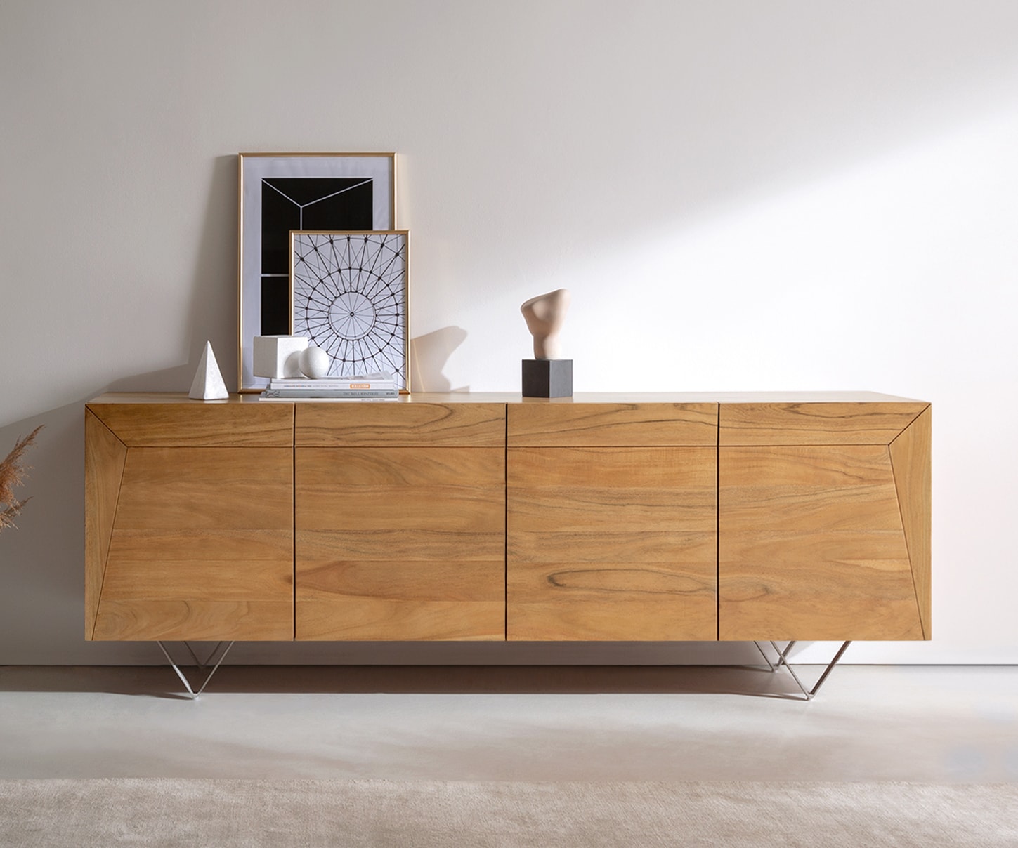 Dressoir Kayu 200x40x70 cm acacia natuur 4 deuren V-poot 1 Dressoir Kayu 200x40x70 cm acacia natuur 4 deuren V-poot 1