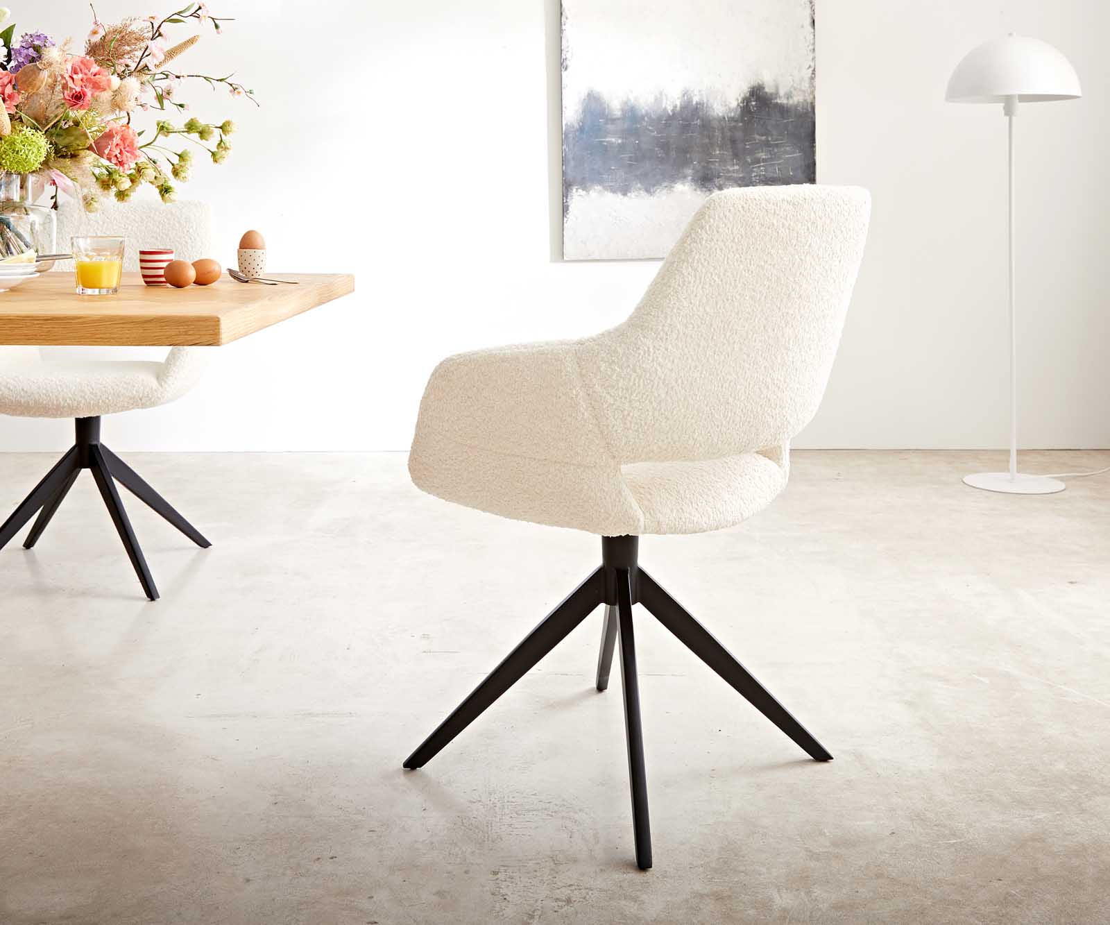 Draaistoel Yago-Flex met armleuning bouclé wit kruisframe breed zwart 360° draaibaar pocketveer kern 2 Draaistoel Yago-Flex met armleuning bouclé wit kruisframe breed zwart 360° draaibaar pocketveer kern 2