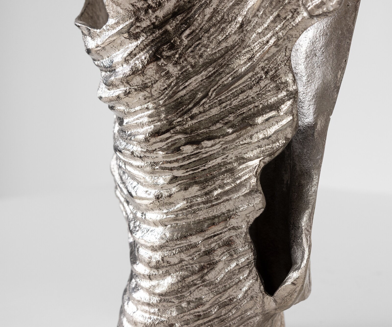 Vaas Corallo B37 x D18 x H48 cm Aluminium Platin Handgemaakt 2