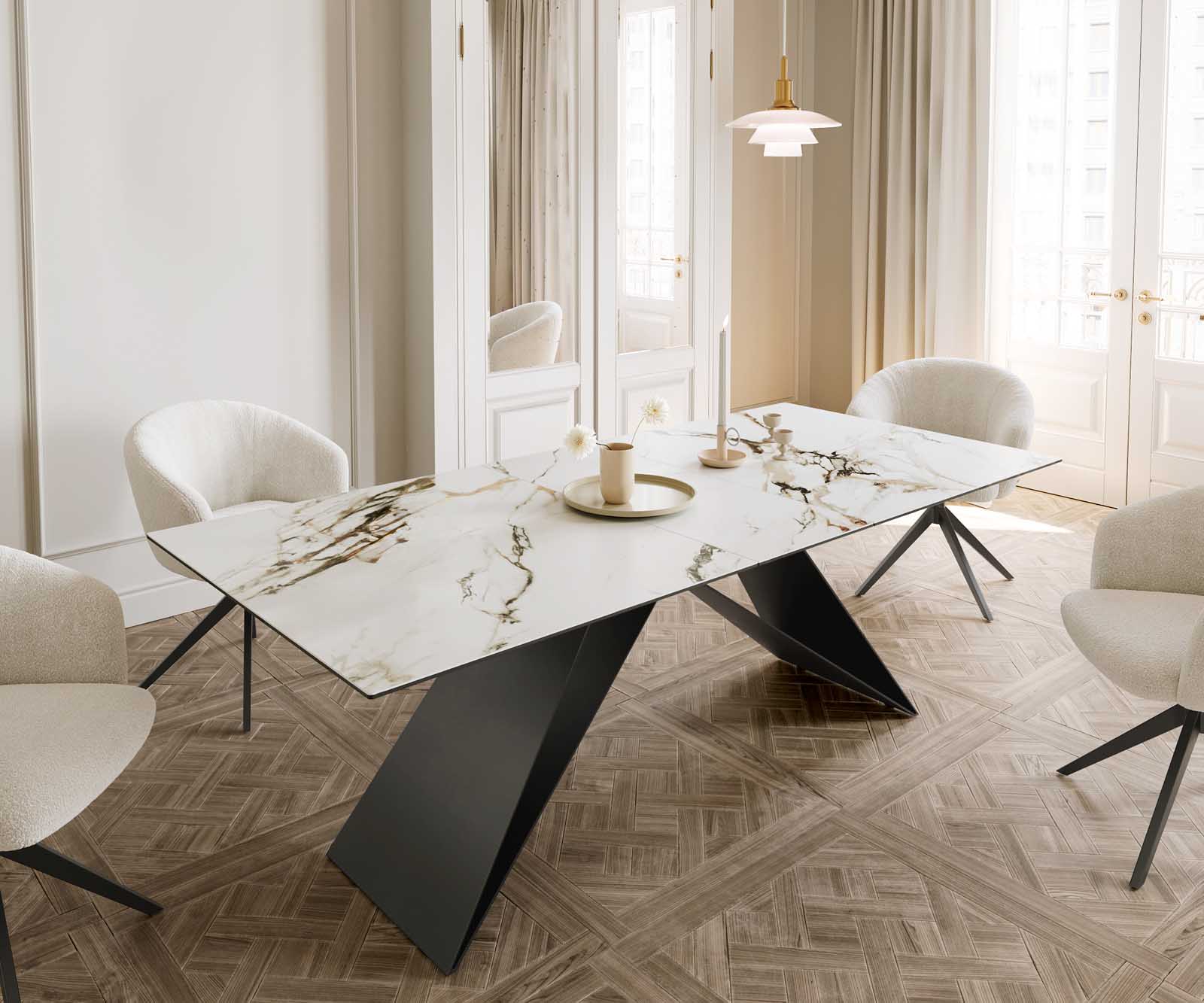 Eetkamertafel Edge 180-220x100 keramiek Calacatta Luxe wit-goud-grijs V-frame vlak staal zwart uitschuifbaar Eetkamertafel Edge 180-220x100 keramiek Calacatta Luxe wit-goud-grijs V-frame vlak staal zwart uitschuifbaar