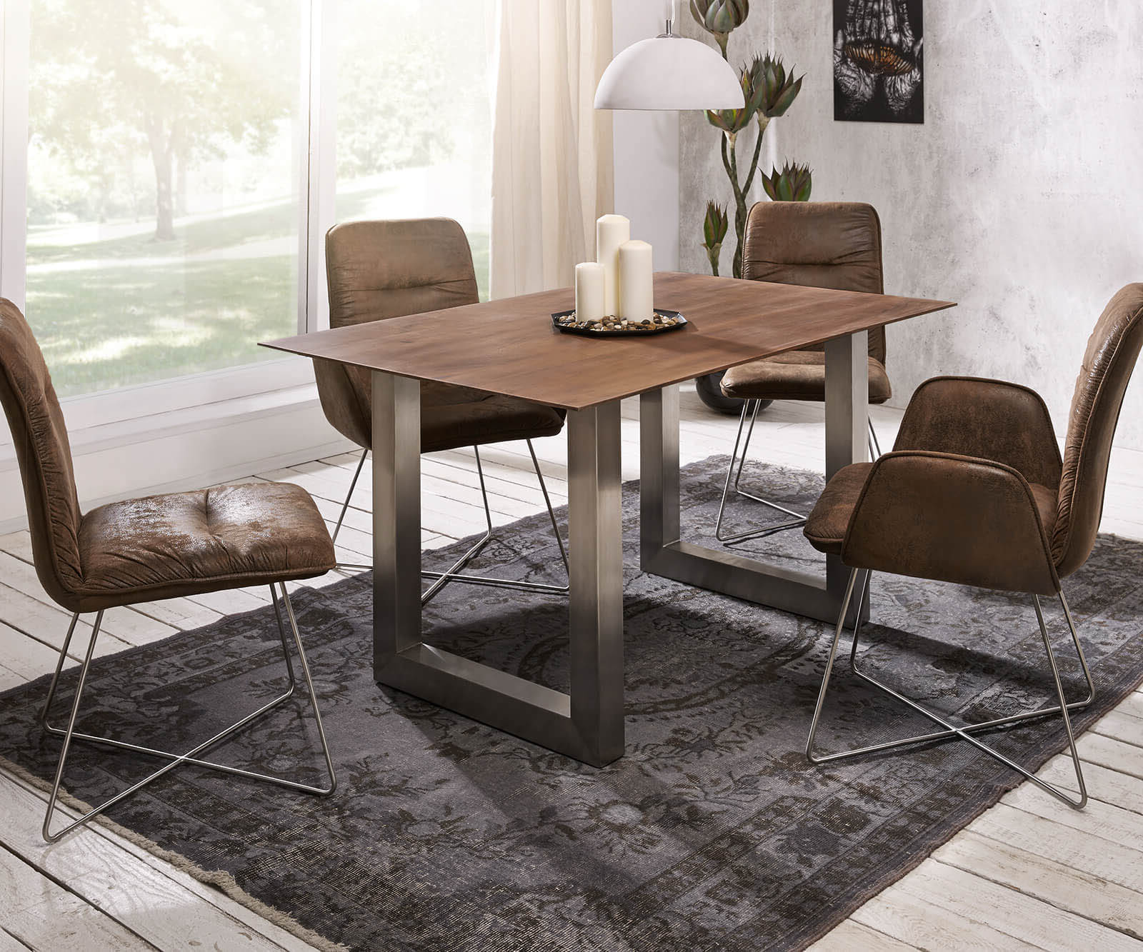  Eettafel Swiss-Edge massief houten  3