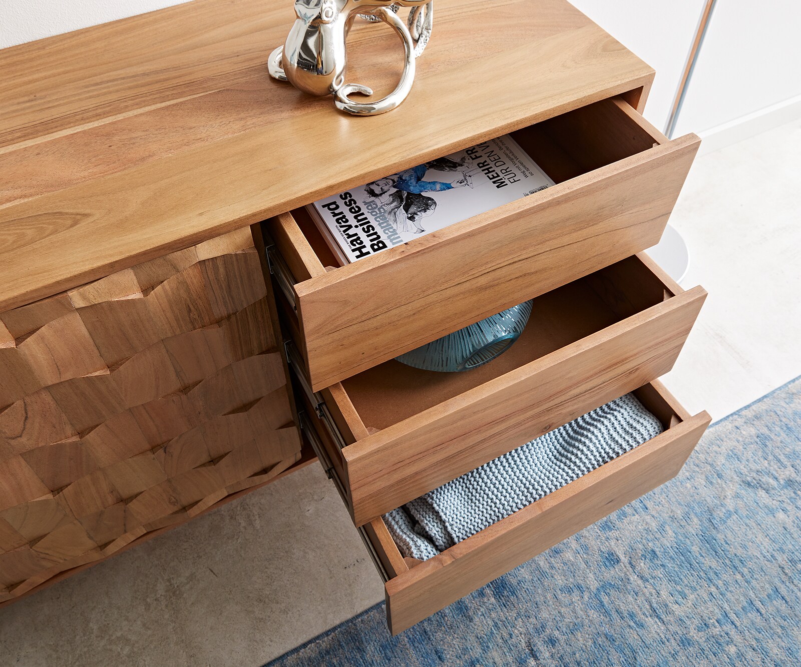 Dressoir Fevo 175 cm acacia natuur 2 deuren 3 laden L-poot 4