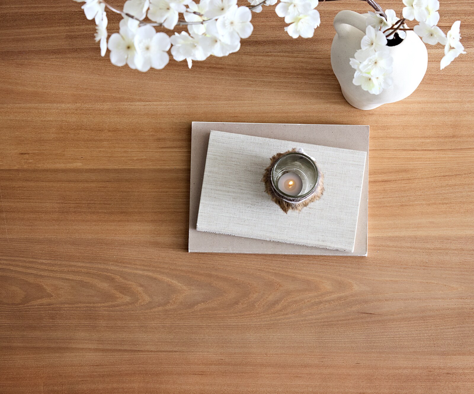 Salontafel Talita 90x90 cm iep natuur metaal effect afwerking titanium 2