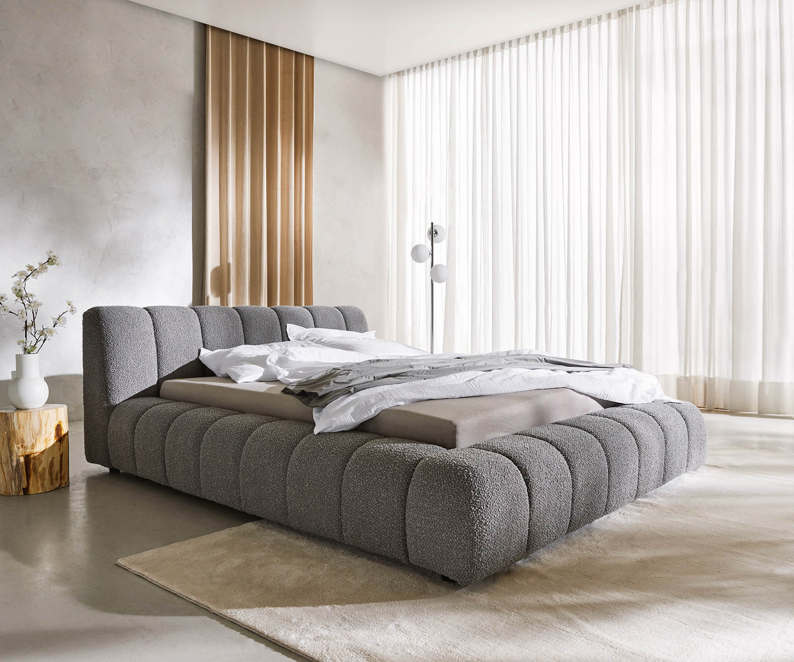 Cutio 140x200 cm bouclé zilvergrijs gestoffeerd bedframe Cutio 140x200 cm bouclé zilvergrijs gestoffeerd bedframe