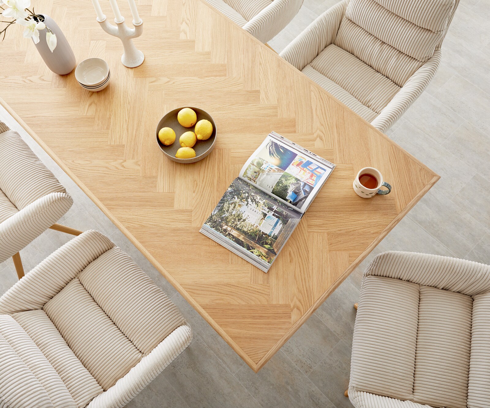 Eettafel Edge-Pure 200x100 eiken natuur Fishbone V-frame staal  zwart 3