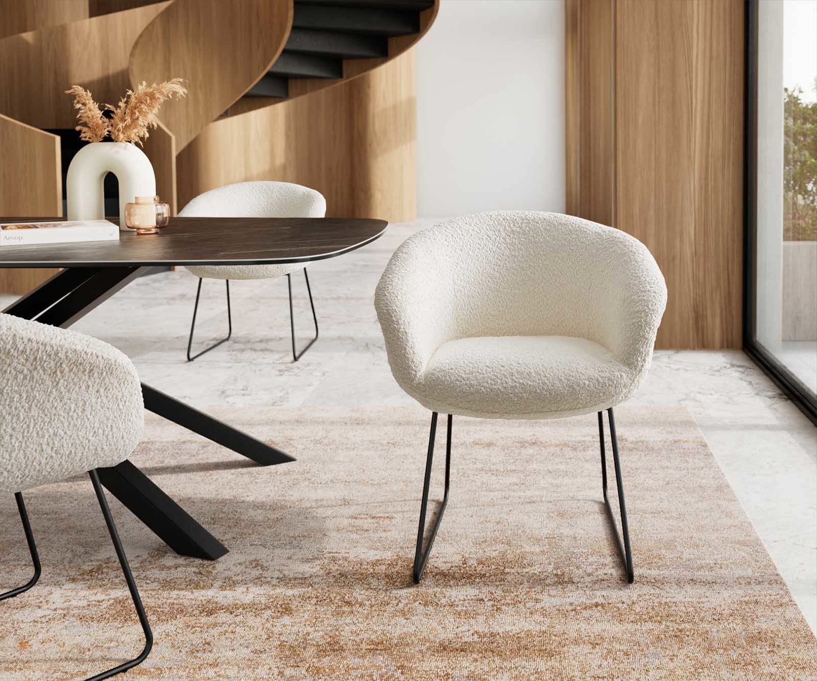 Eetkamerstoel Vinka-Flex met armleuning bouclé wit slipframe zwart pocketveer kern 1 Eetkamerstoel Vinka-Flex met armleuning bouclé wit slipframe zwart pocketveer kern 1