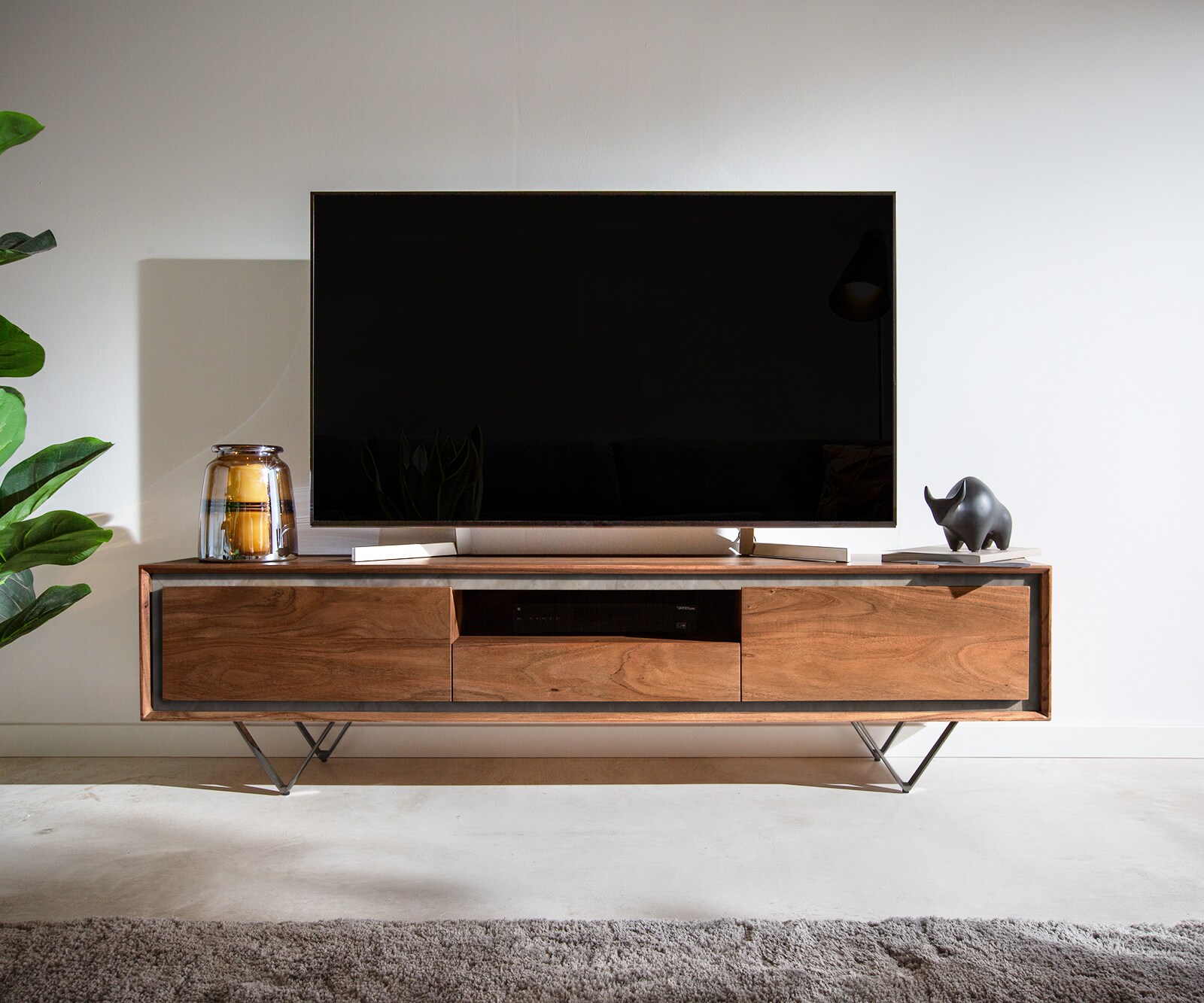 Tv-meubel Stonegrace 175 cm acacia bruin steenfineer 2 deuren 1 lade 1 legplank V-poot zwart 1