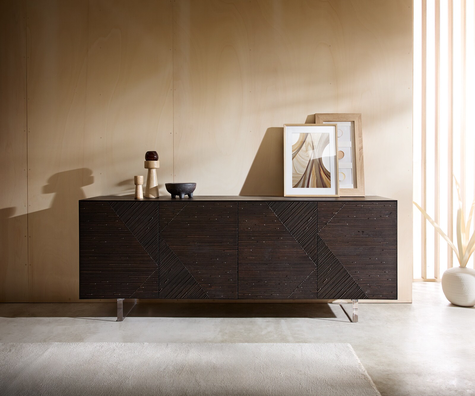 Dressoir Tereos 200 cm essenhout donkerbruin 3D-effect 4 deuren poot zwevend effect acrylglas 1