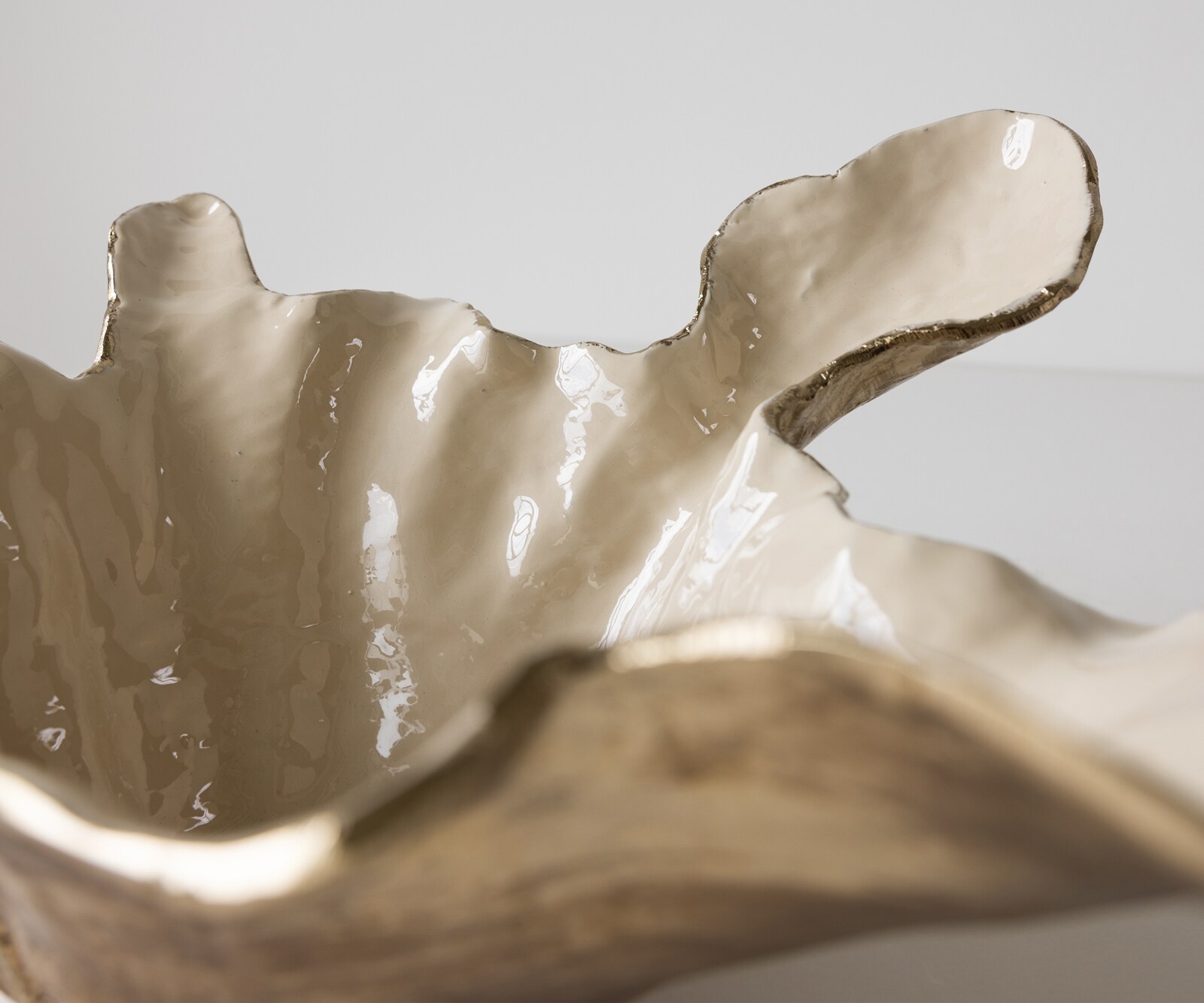 Schaal Liora B52 x D51 x H21 cm Aluminium Champagner Ivory Handgemaakt 3