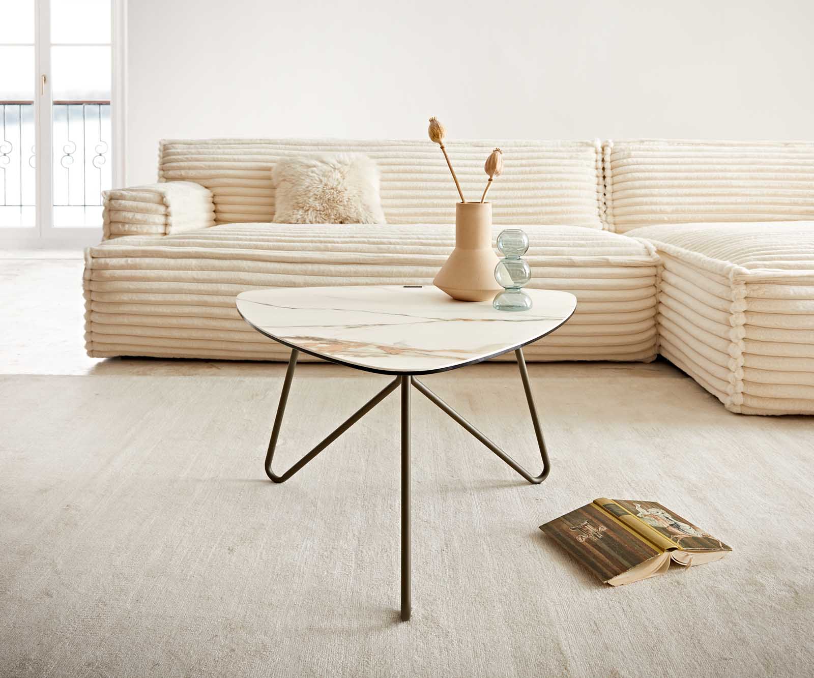 Salontafel Ekrem 65x65 cm keramiek Calacatta Luxe wit-goud-grijs Kruisvoet rond Metaal effect afwerking titanium 2