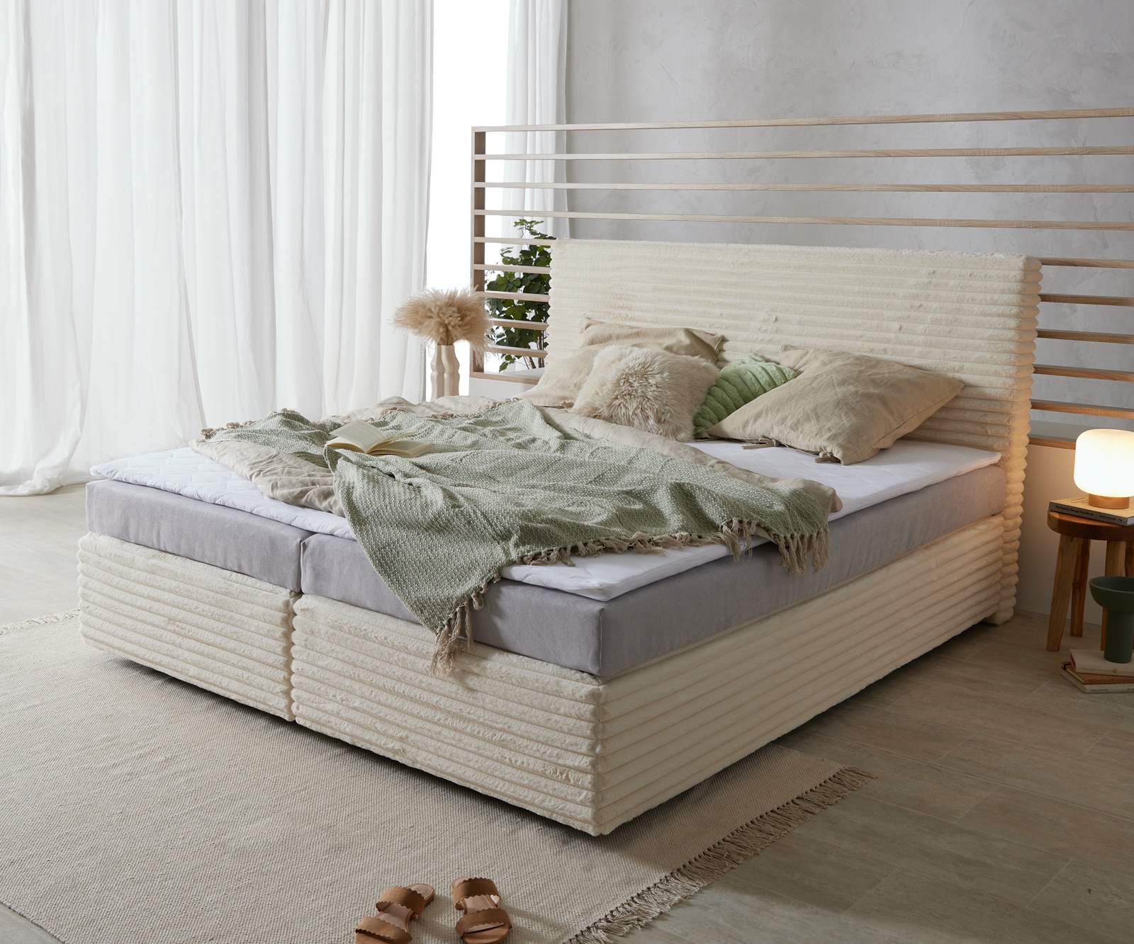Boxspringbed Dream-Well Pluche-Koord Beige 180x200 cm met Bonell-matras en PU-topper 1