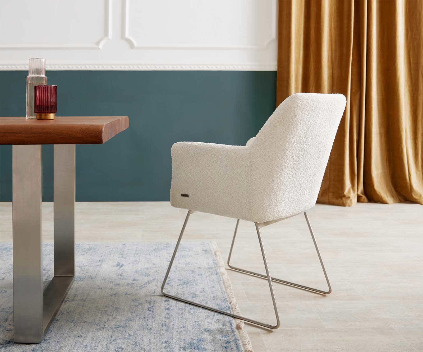 Eetkamerstoel Xana-Flex met armleuning bouclé wit slipframe roestvrij staal pocketveer kern 4 Eetkamerstoel Xana-Flex met armleuning bouclé wit slipframe roestvrij staal pocketveer kern 4