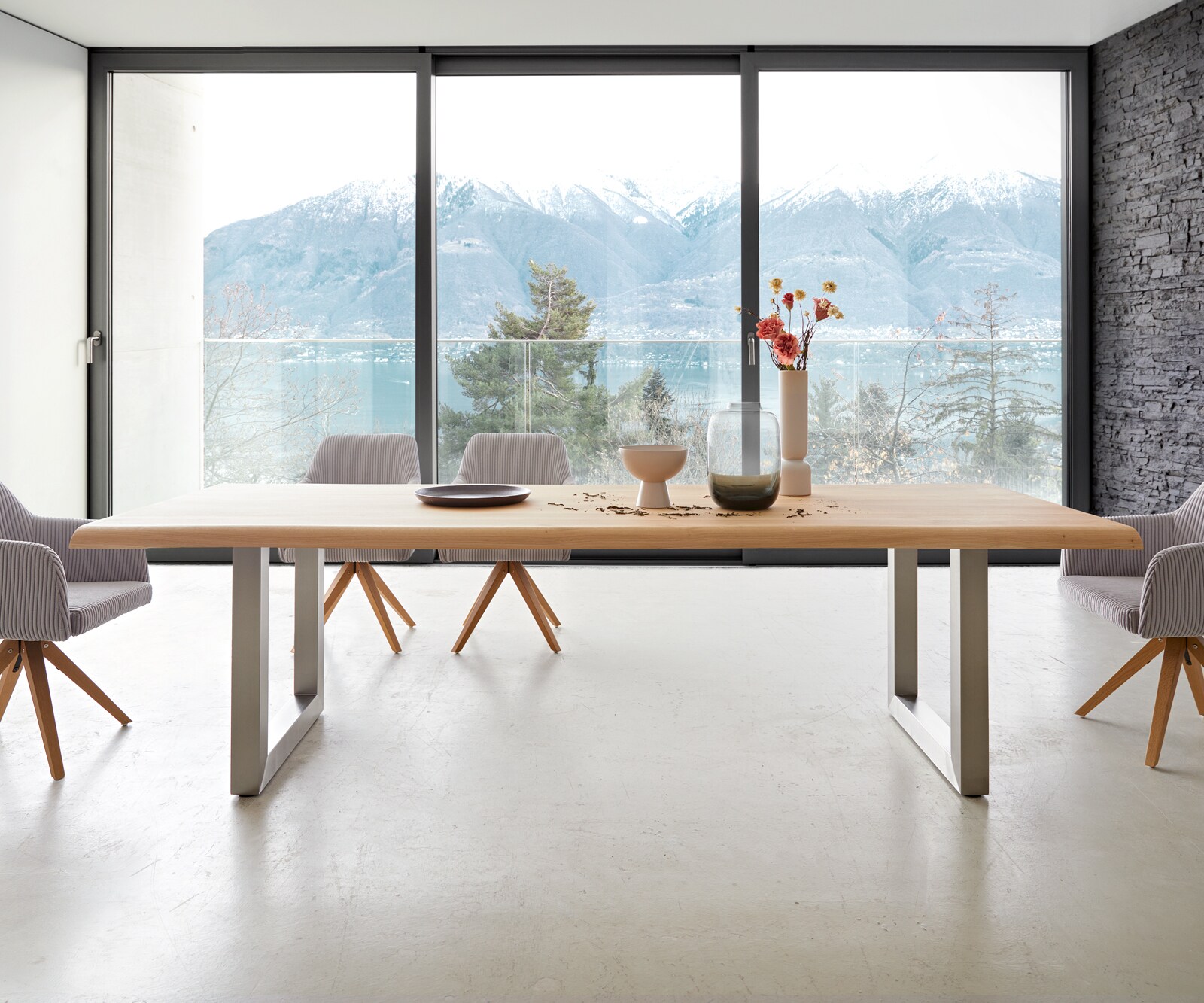 Eettafel Edge 260x100 eiken natuur roestvrij staal  breed Live-Edge 2