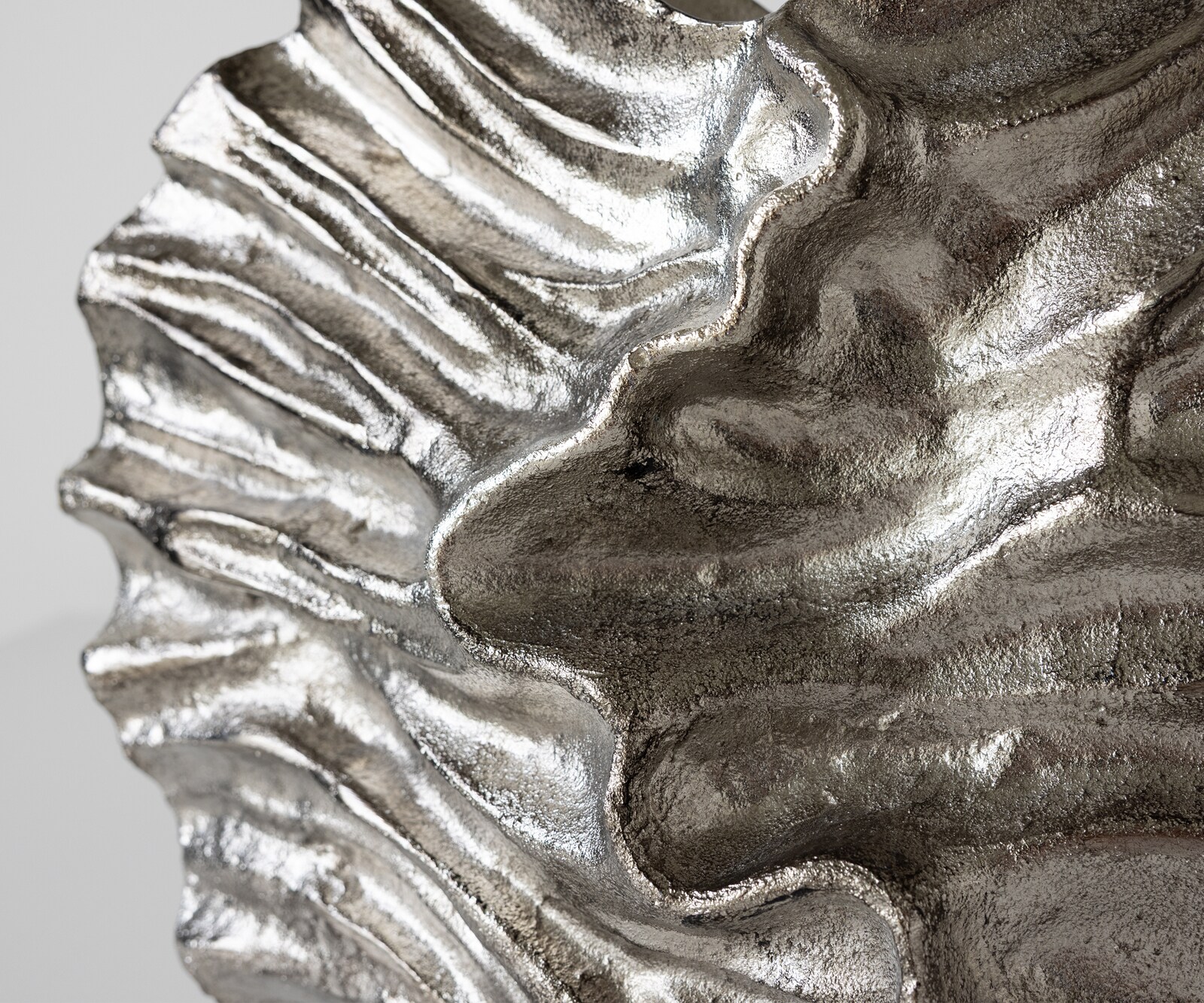 Vaas Nerina B47 x D18 x H42 cm Aluminium Platin Handgemaakt 2