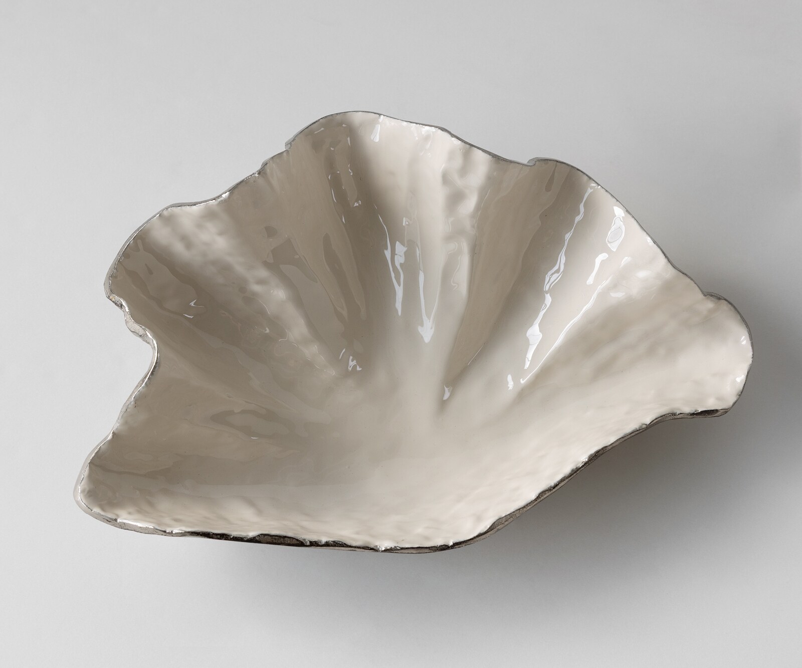 Schaal Aurelia B46 x D31 x H15 cm Aluminium Platin Opal Handgemaakt 4