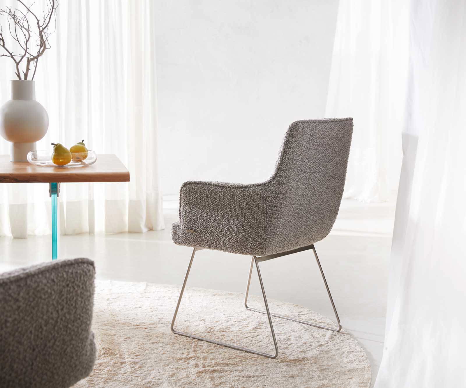 Eetkamerstoel Heira-Flex met armleuning bouclé zilver grijs slipframe roestvrij staal pocketveer kern 4 Eetkamerstoel Heira-Flex met armleuning bouclé zilver grijs slipframe roestvrij staal pocketveer kern 4