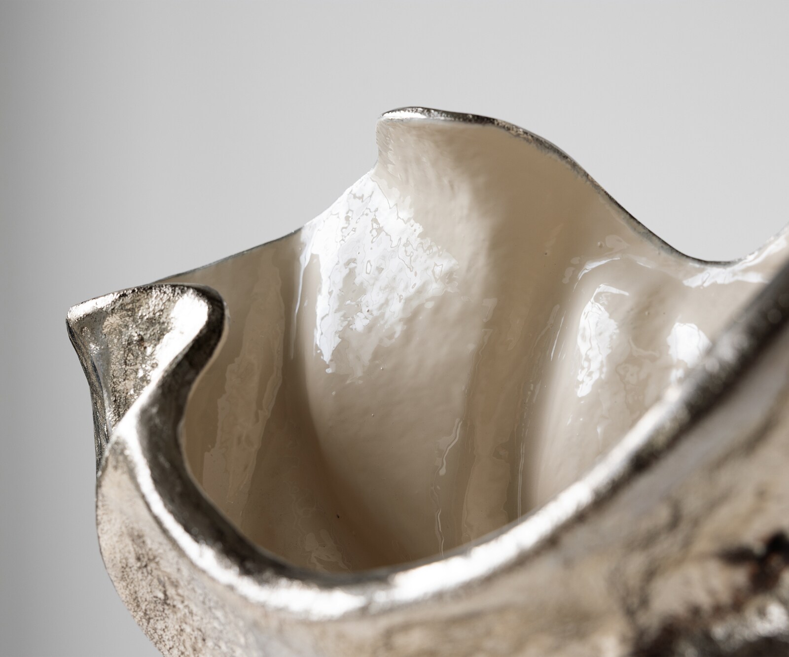 Schaal Valena B39 x D17 x H29 cm Aluminium Platin Opal Handgemaakt 4