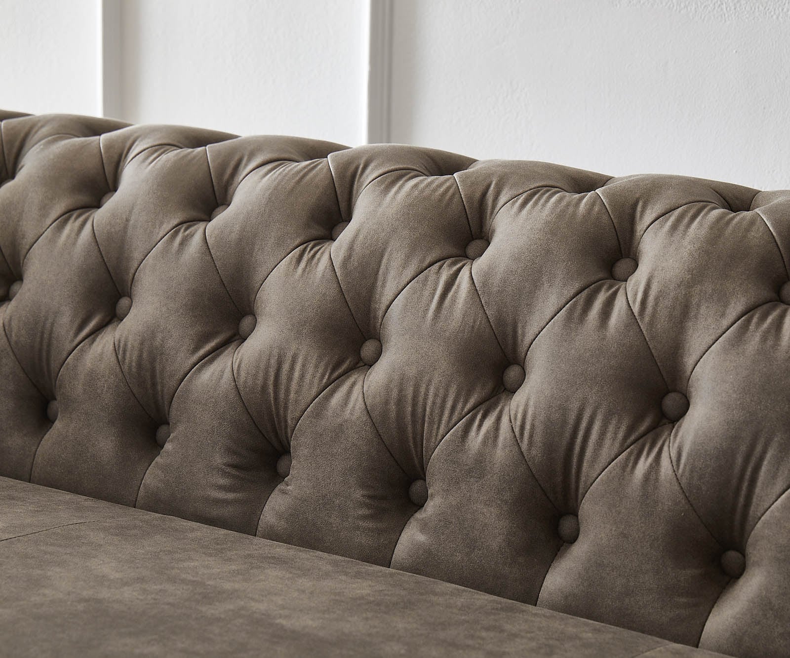 Bank Chesterfield 200x88 taupe suède-look 3-zitsbank 4