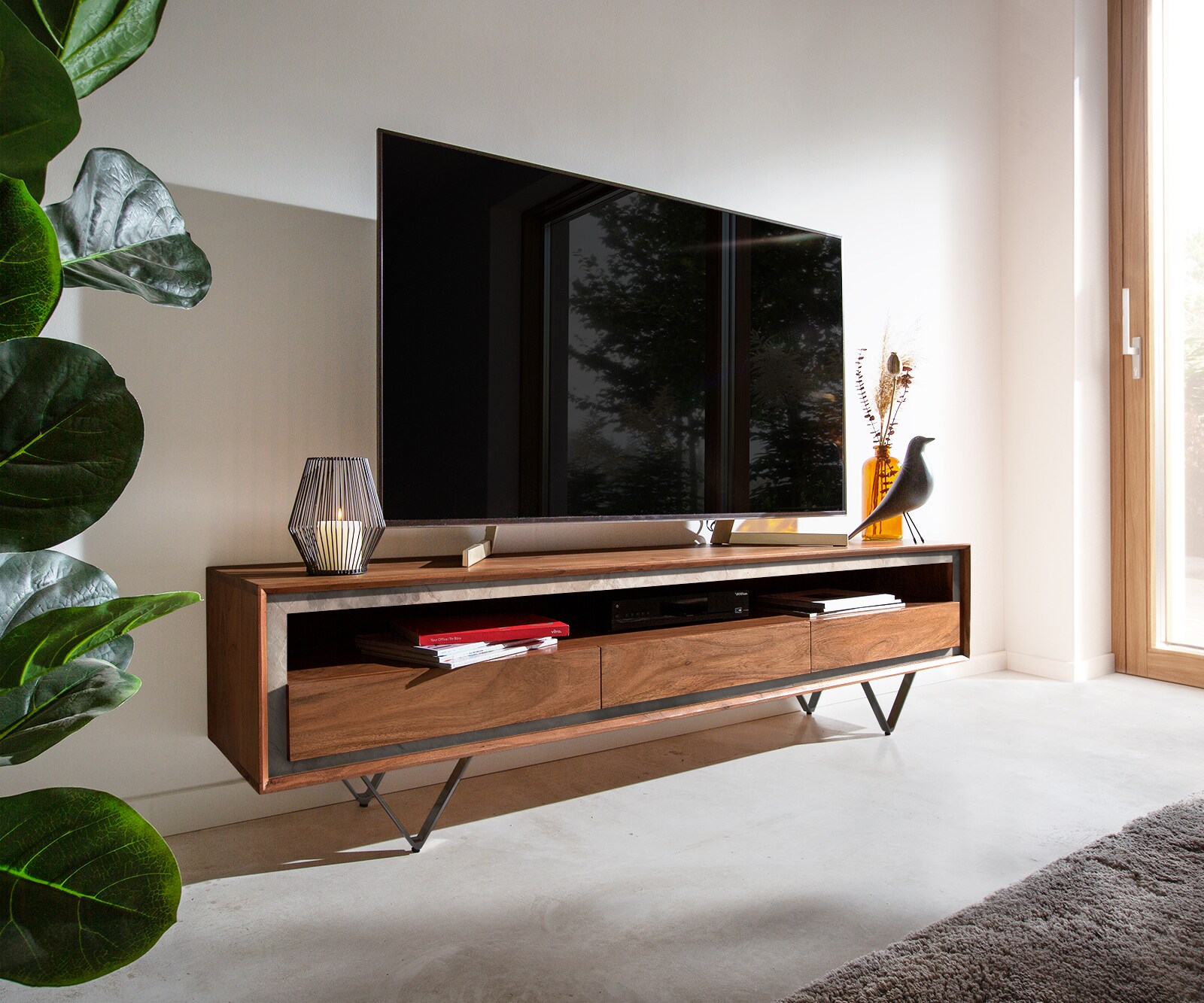 DELIFE Tv-meubel Stonegrace 175 cm acacia bruin steenfineer 3 laden 1 legplank V-poot zwart