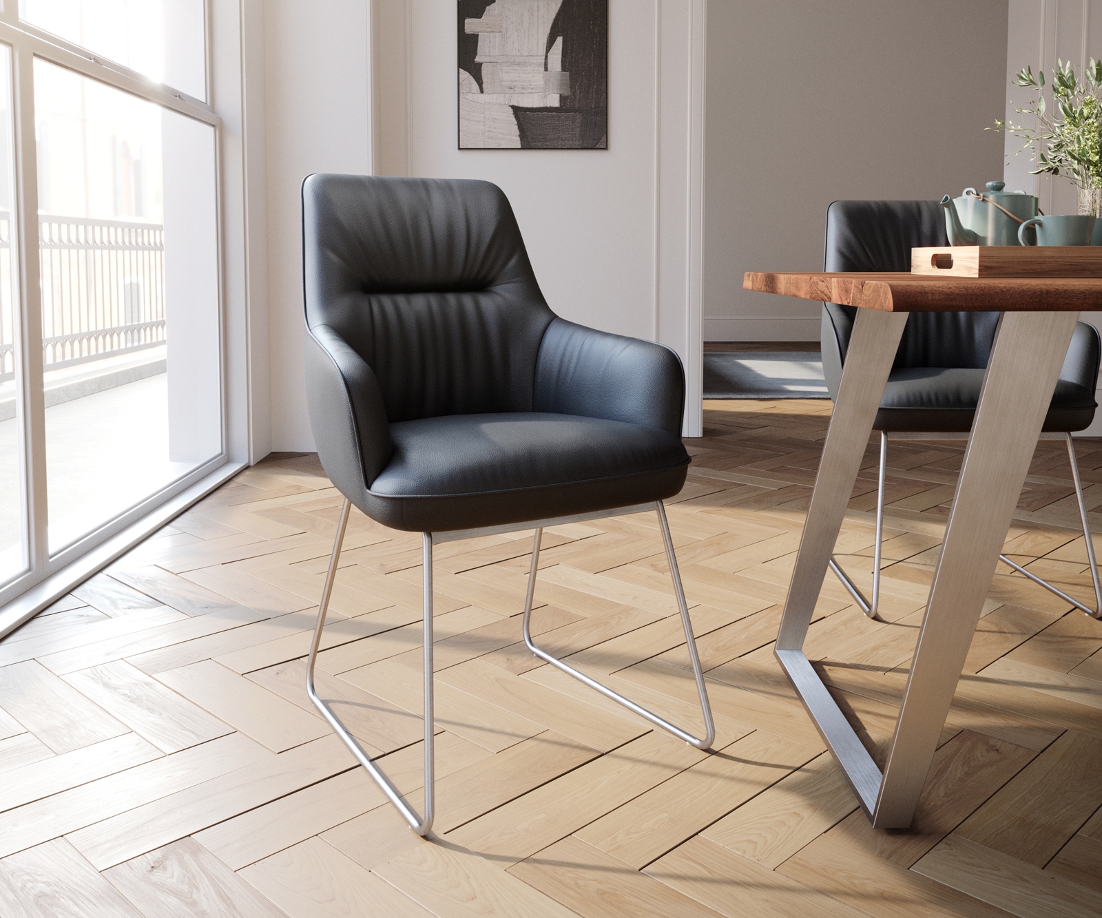 Eetkamerstoel Zelia-Flex met armleuning echt leer zwart slipframe roestvrij staal pocketveer kern Eetkamerstoel Zelia-Flex met armleuning echt leer zwart slipframe roestvrij staal pocketveer kern