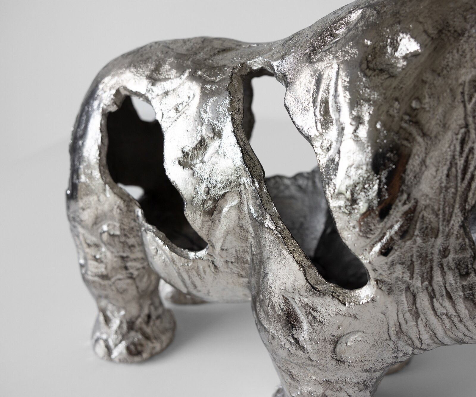 Beeldje Rinoro B53 x D19 x H30 cm Aluminium Platin Handgemaakt 6