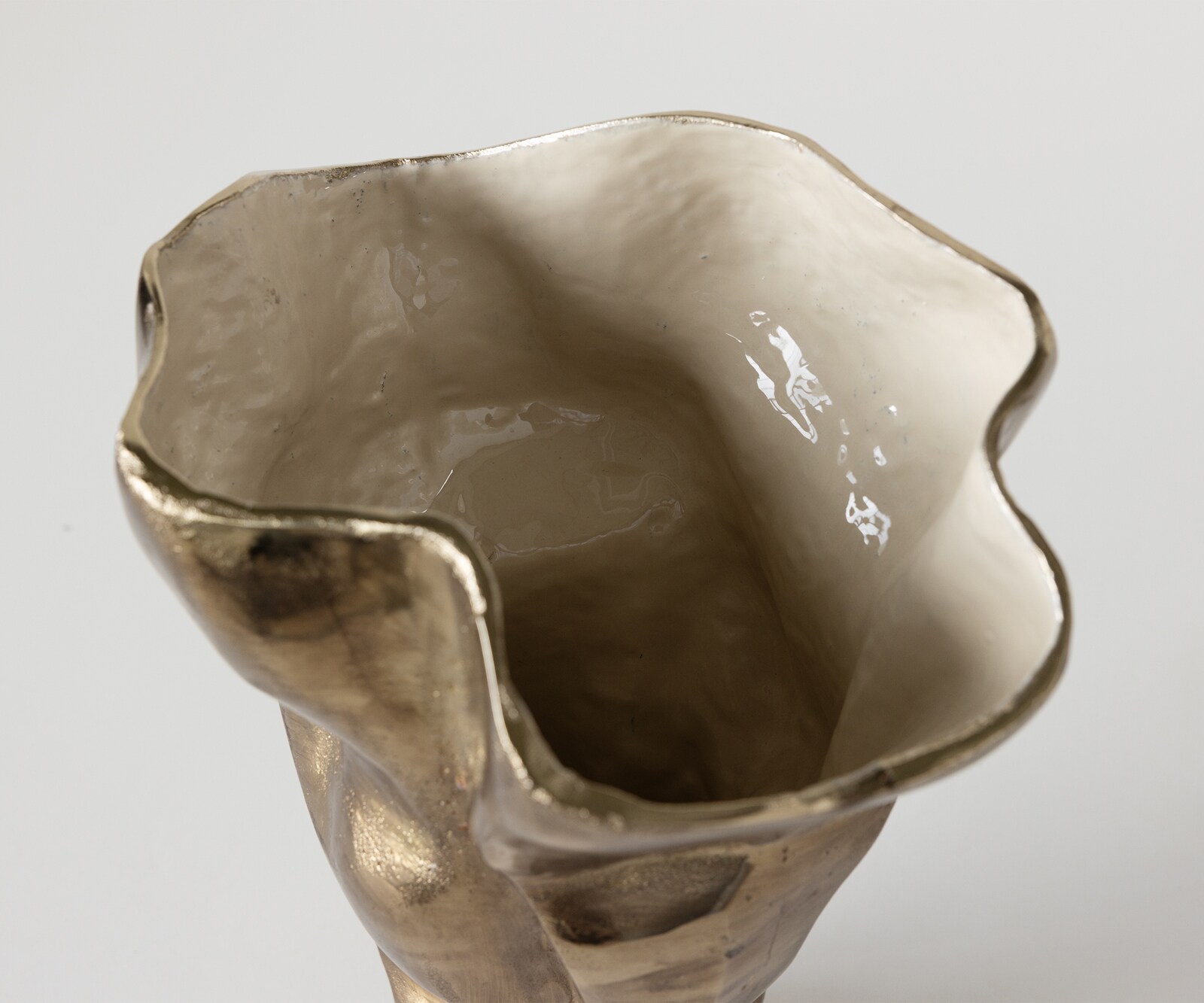 Vaas Mimoro B28 x D24 x H38 cm Aluminium Champagner Ivory Handgemaakt 5