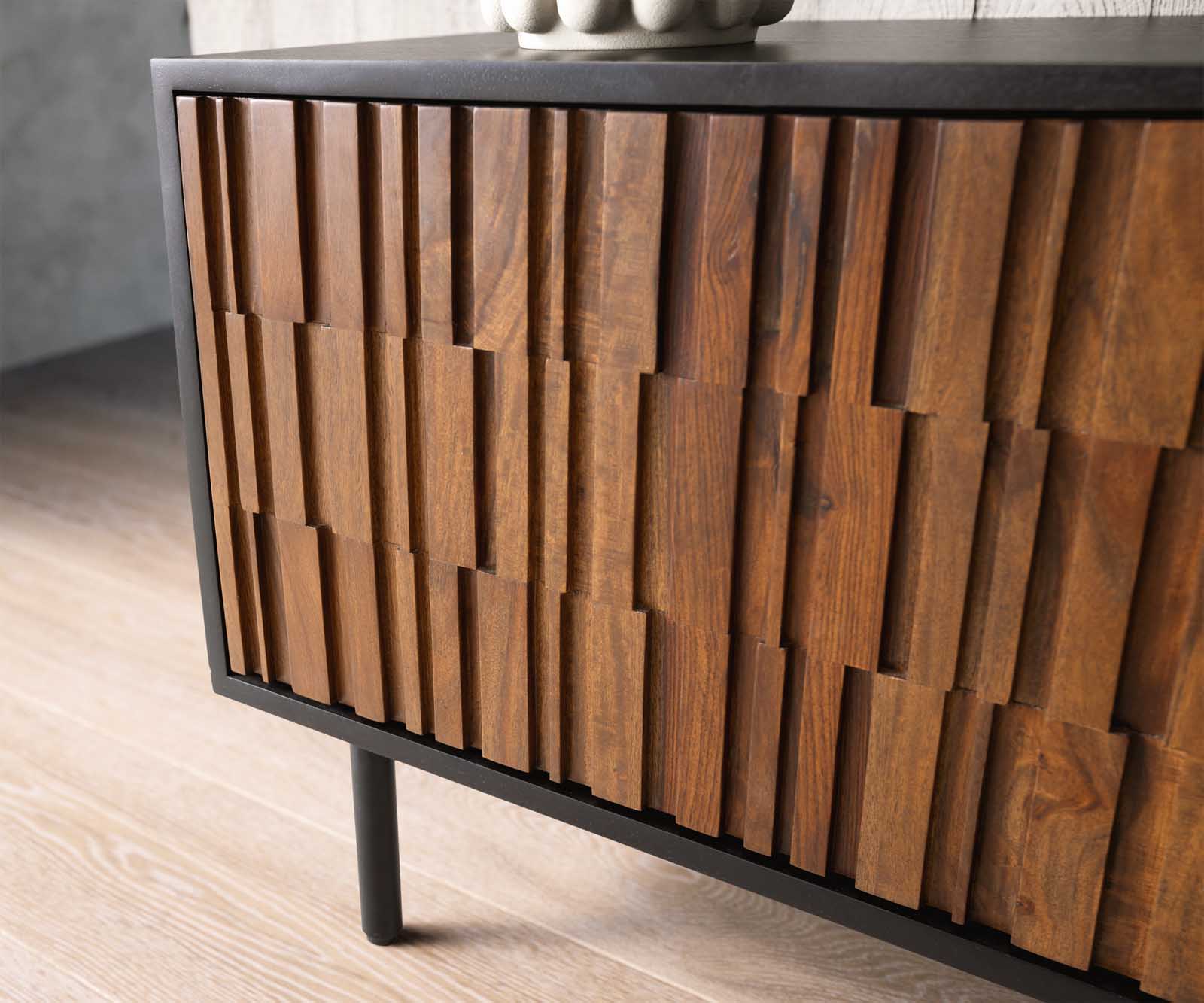Tv-meubel Kallam 200 cm  sheesham walnoot mango zwart metaal zwart 200 cm 4 deuren 4
