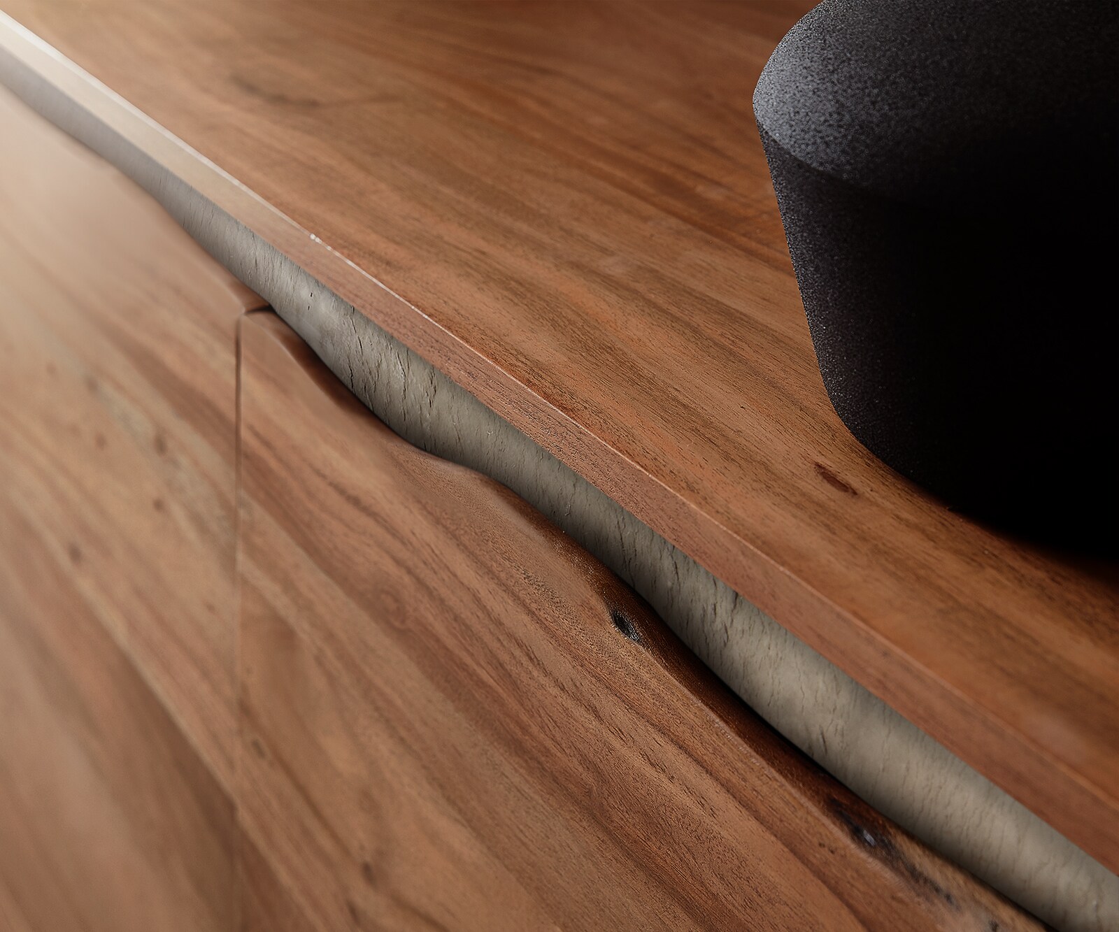 Tv-meubel Stonegrace 220 cm acacia bruin boomkant 4 deuren zwevend 3 Tv-meubel Stonegrace 220 cm acacia bruin boomkant 4 deuren zwevend 3