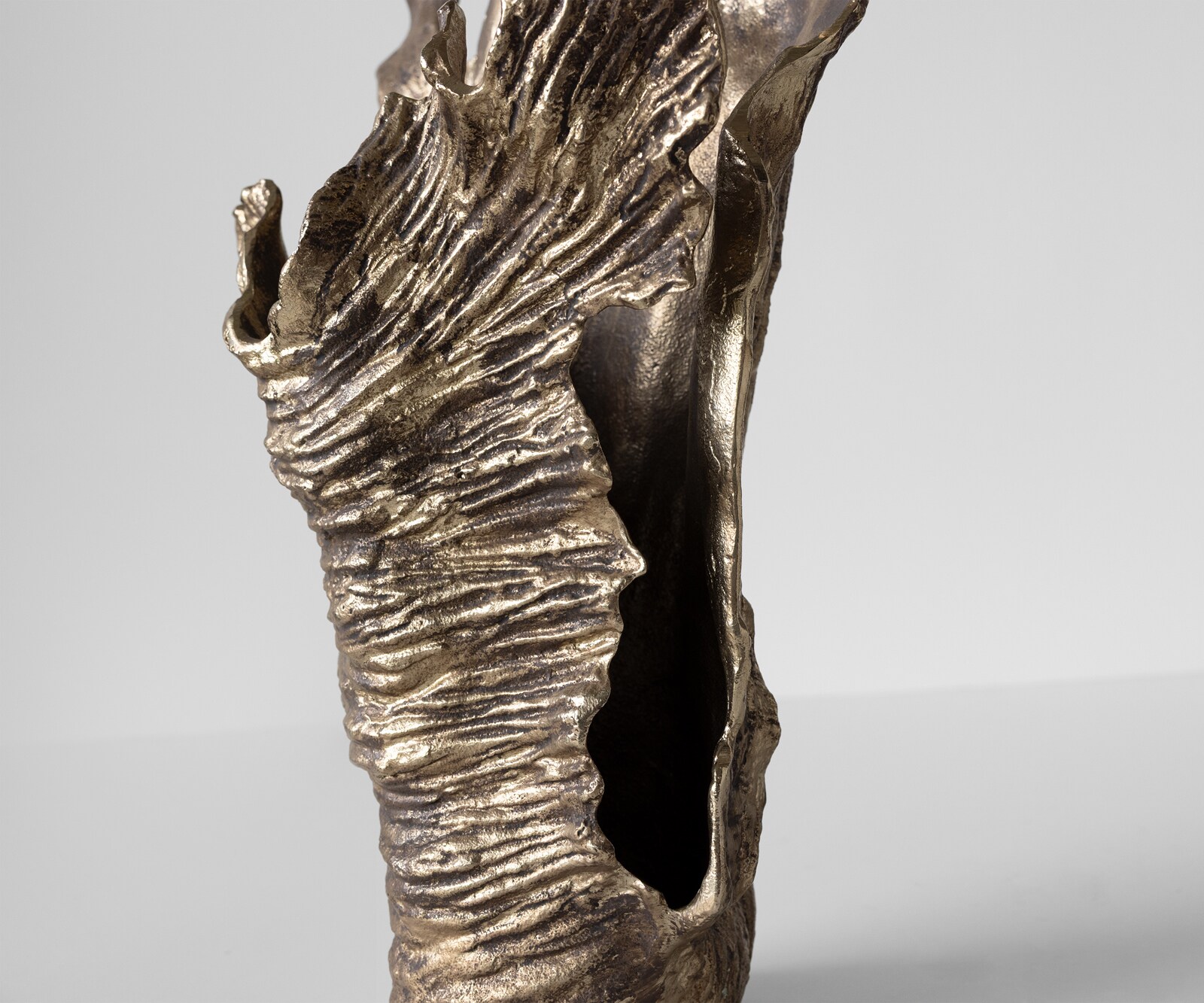 Vaas Corallo B43 x D24 x H61 cm Aluminium Oro Antico Handgemaakt 5