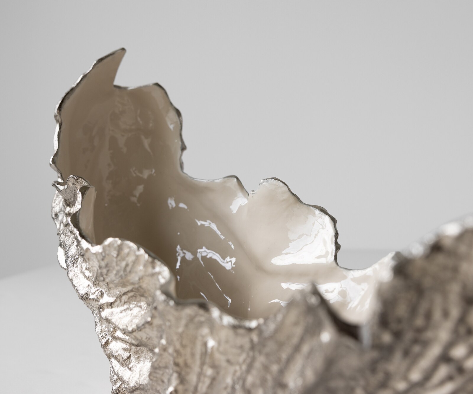 Schaal Maris B52 x D15 x H28 cm Aluminium Platin Opal Handgemaakt 4
