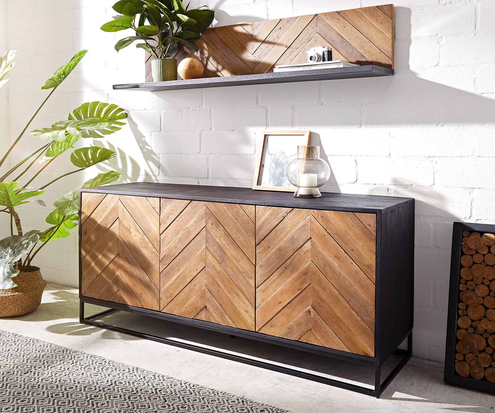 Dressoir Famke 145 cm mango teak 3 deuren 