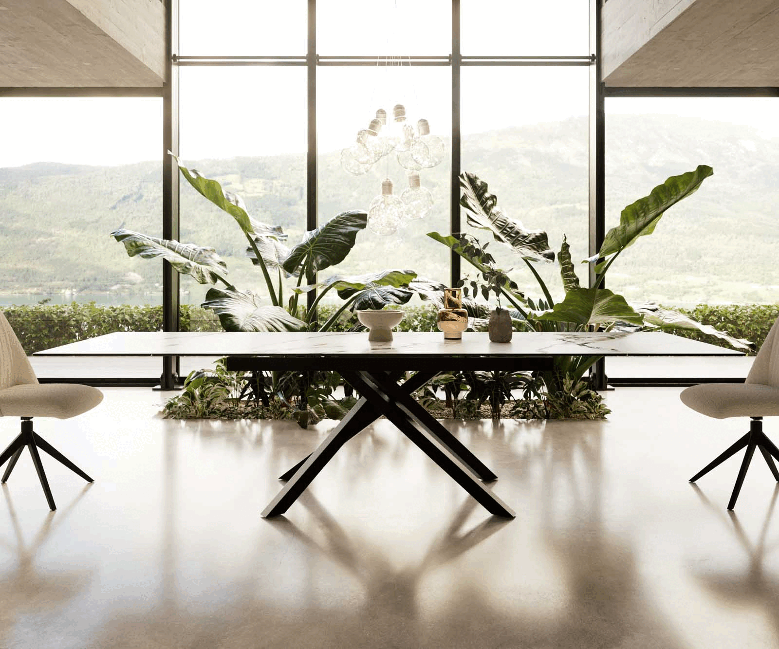 Eetkamertafel Edge 200-300x100 keramiek Calacatta Luxe wit-goud-grijs kruisframe rechthoek zwart uitschuifbaar 1