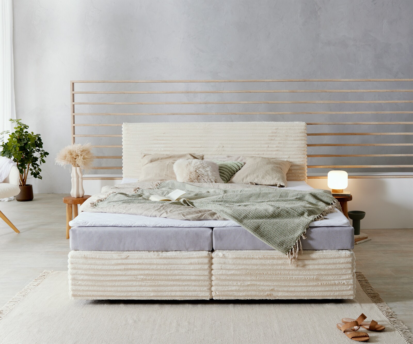 Boxspringbed Dream-Well Pluche-Koord Beige 180x200 cm met Bonell-matras en PU-topper 1