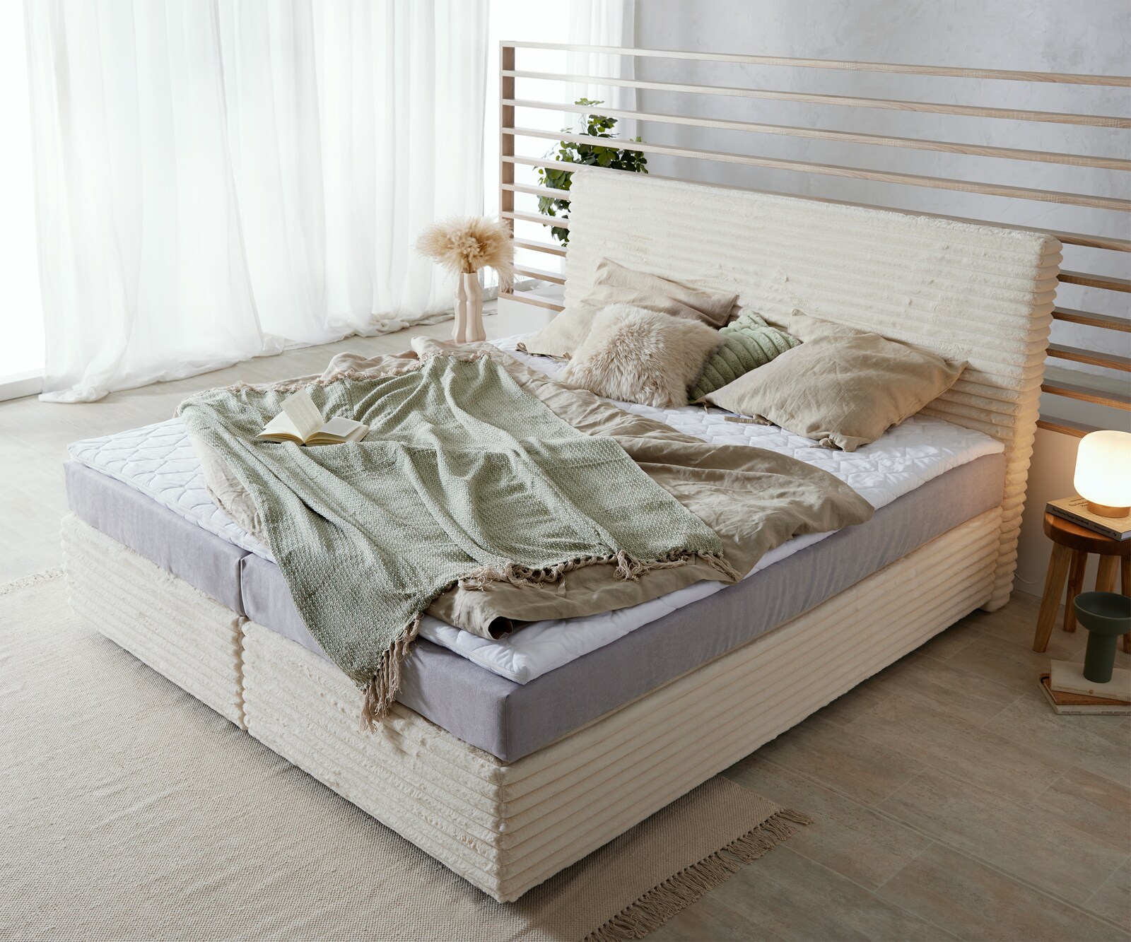 Boxspringbed Dream-Well pluche corduroy beige 180x200 cm TFK matras Visco topper 3