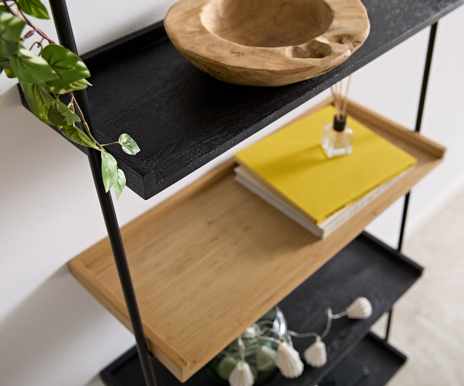 Boekenkast Mikkusu 80x185 cm Bamboe natuur mango zwart 5 planken Metaal zwart 3