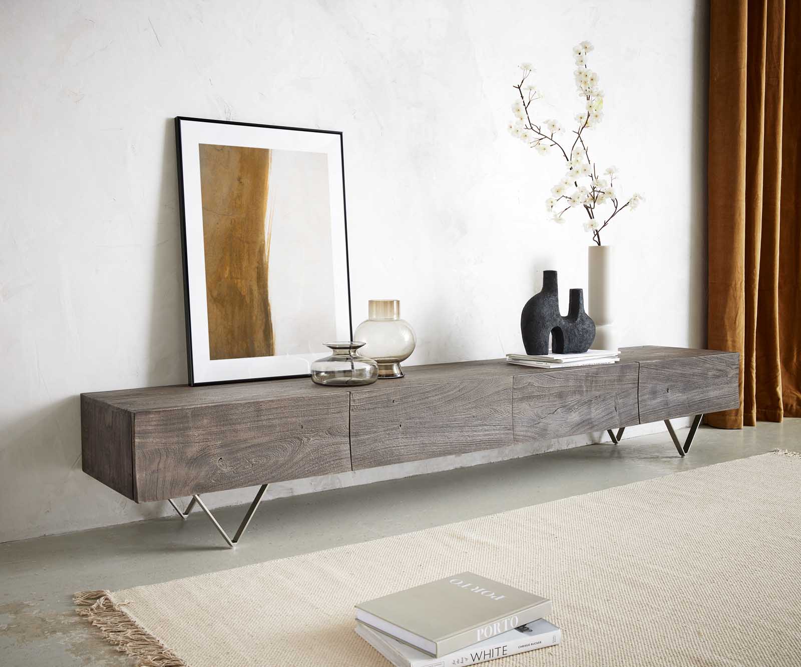 Tv-meubel Wyatt 220 cm acacia platina 4 laden V-poot roestvrij staal Tv-meubel Wyatt 220 cm acacia platina 4 laden V-poot roestvrij staal