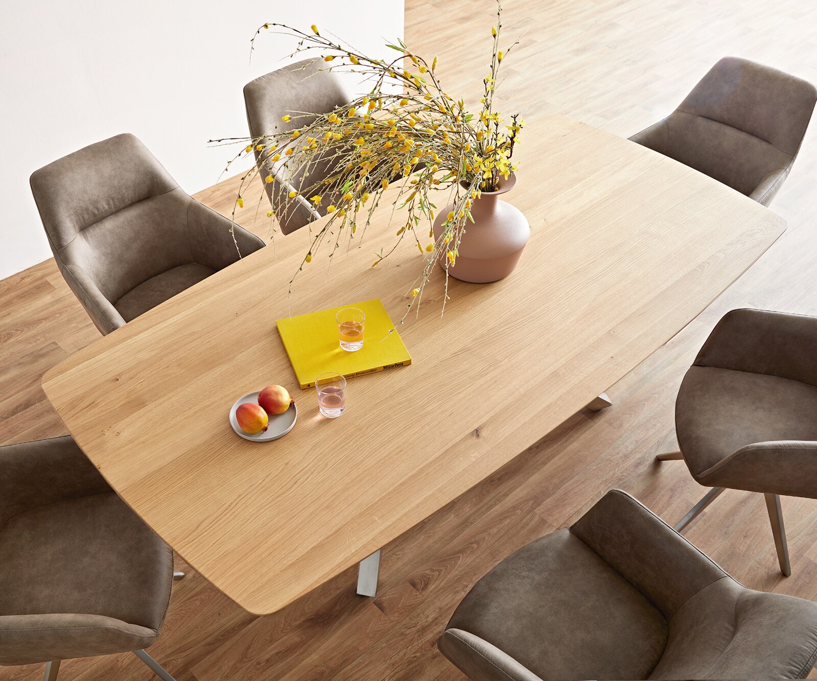 Eettafel Edge Boot 200x100x2,5-3 eiken natuur kruisframe rechthoek roestvrij staal  Schweizer Kante 2