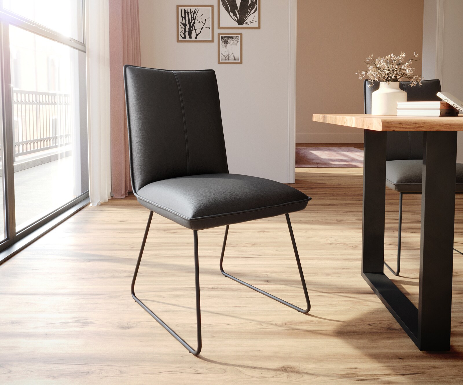 Eetkamerstoel Lelio-Flex echt leer zwart slipframe zwart pocketveer kern Eetkamerstoel Lelio-Flex echt leer zwart slipframe zwart pocketveer kern