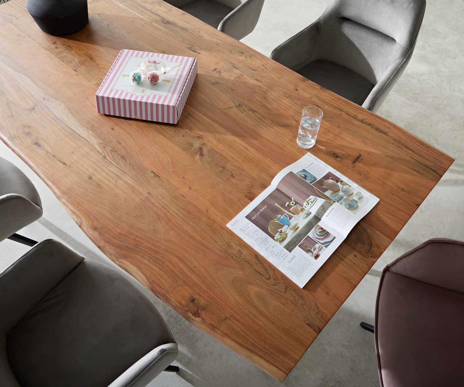 Eettafel Edge 200x100 XL acacia natuur metaal schuin Live-Edge 3